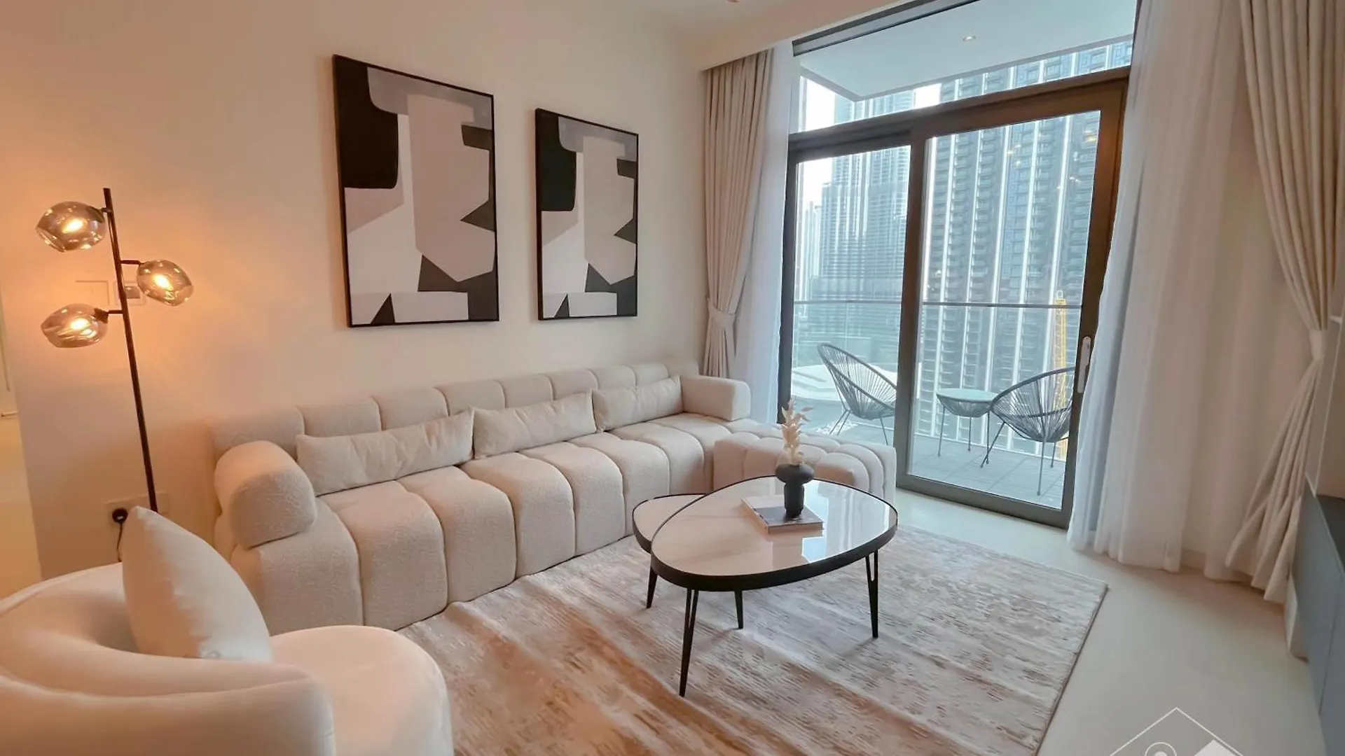 Luxurious Stay At Burj Crown Downtown Dubai