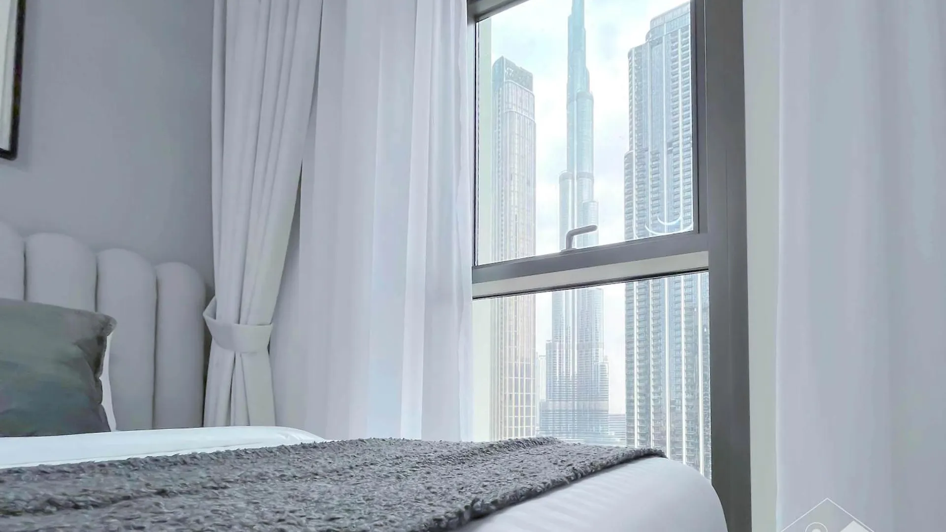 Luxurious Stay At Burj Crown Downtown Dubai 0*,