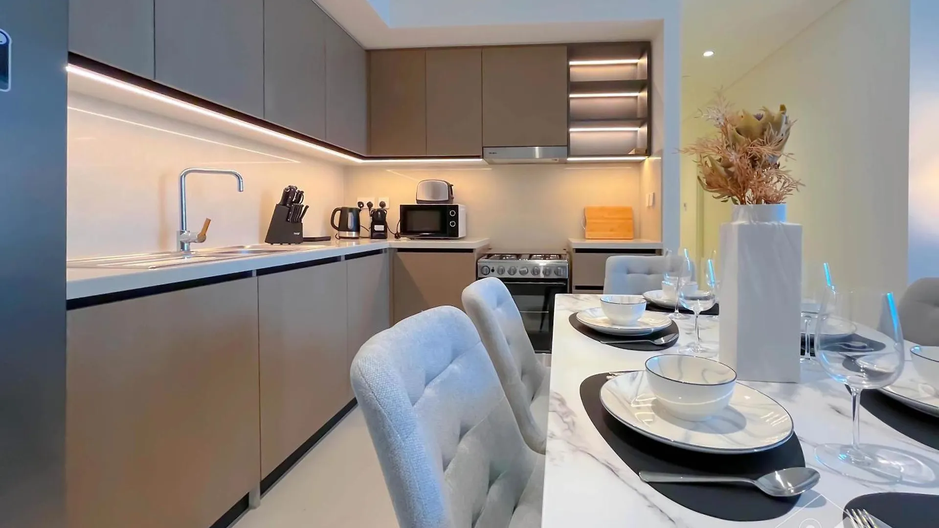 Luxurious Stay At Burj Crown Downtown Dubai
