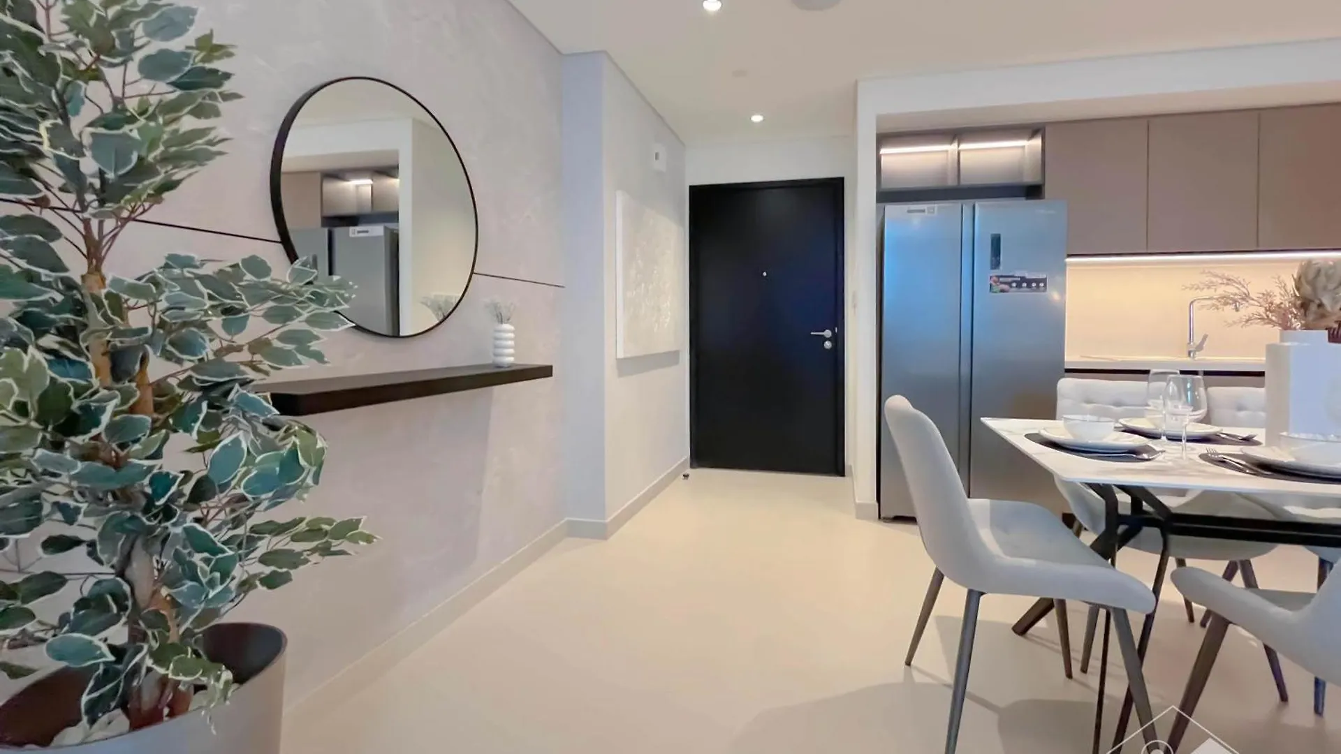 Luxurious Stay At Burj Crown Downtown Dubai