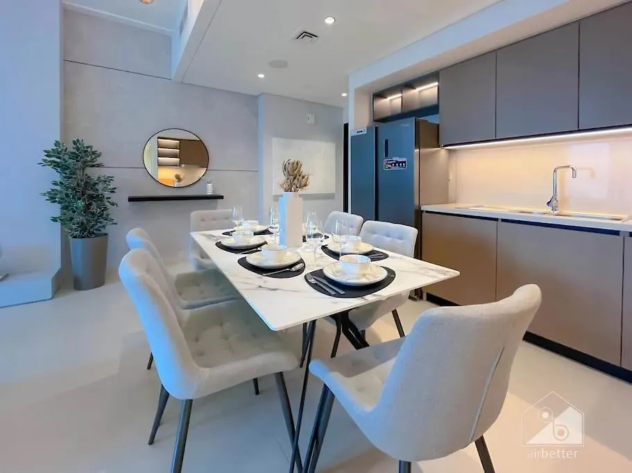 Luxurious Stay At Burj Crown Downtown Dubai